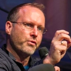 Clive Urquhart